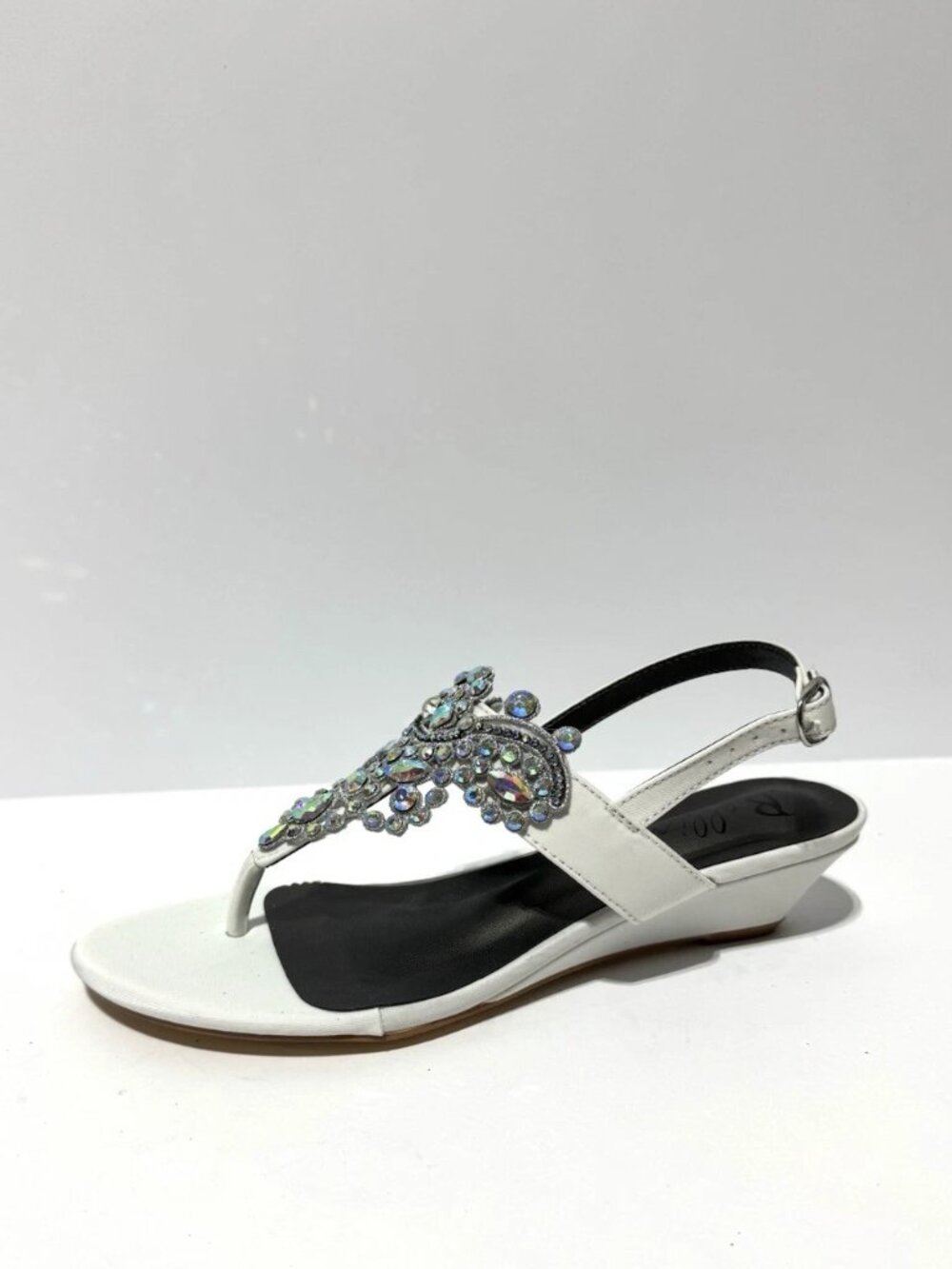 Bellini Womens Loni Wedge Sandals White Size 7.5W